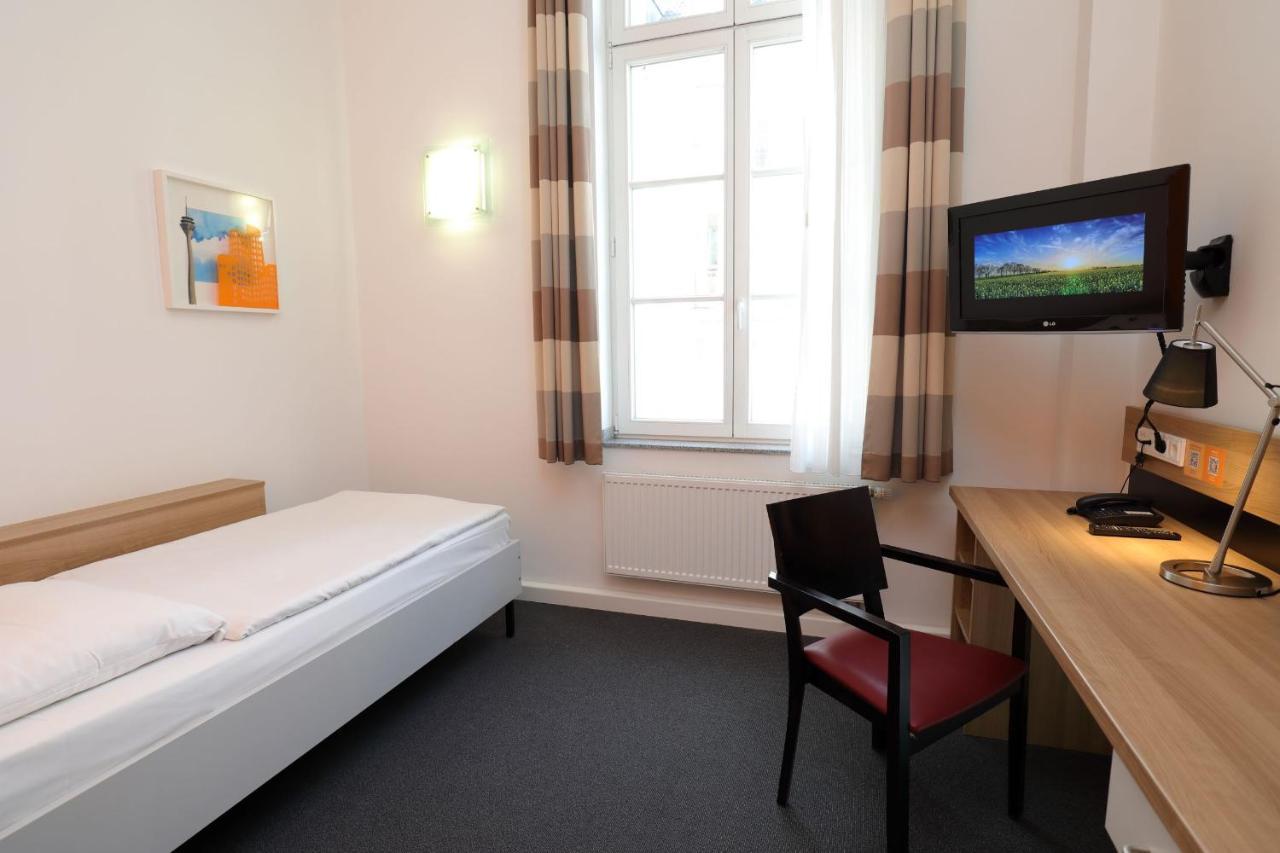 Townhouse Duesseldorf Apart otel Dış mekan fotoğraf